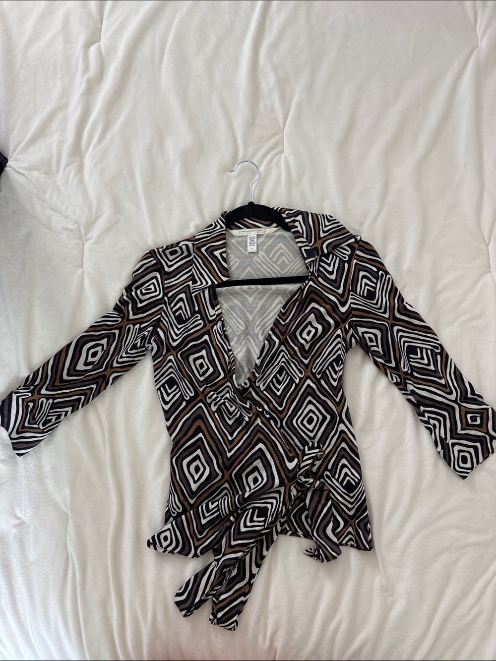 Vintage Diane Von Furstenberg Wrap Blouse, 3/4 sleeve, 100% silk, size 4 (xs/s)